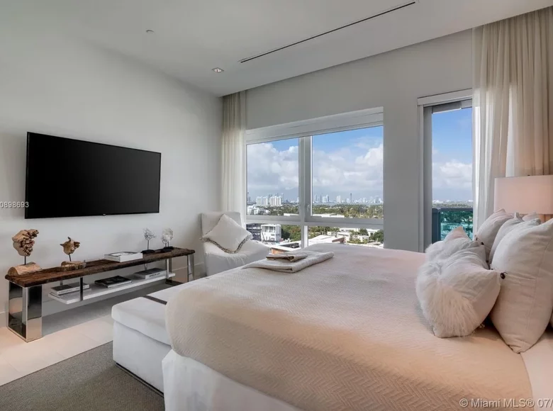 2 bedroom apartment 145 m² Miami Beach, United States