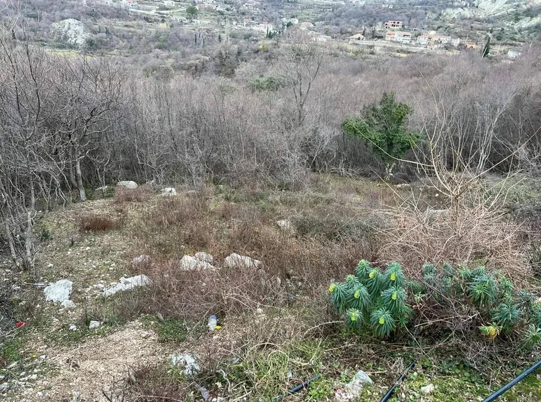 Atterrir  Bar, Monténégro