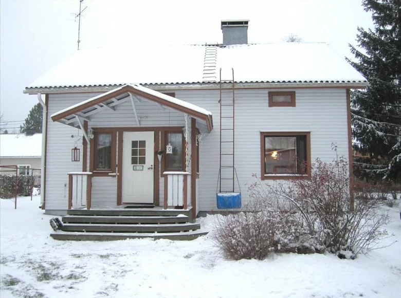 Haus 4 Zimmer 117 m² Pieksaemaeki, Finnland
