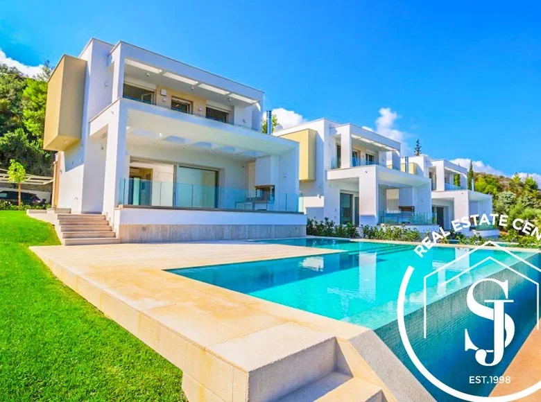 4 bedroom Villa  Pefkochori, Greece