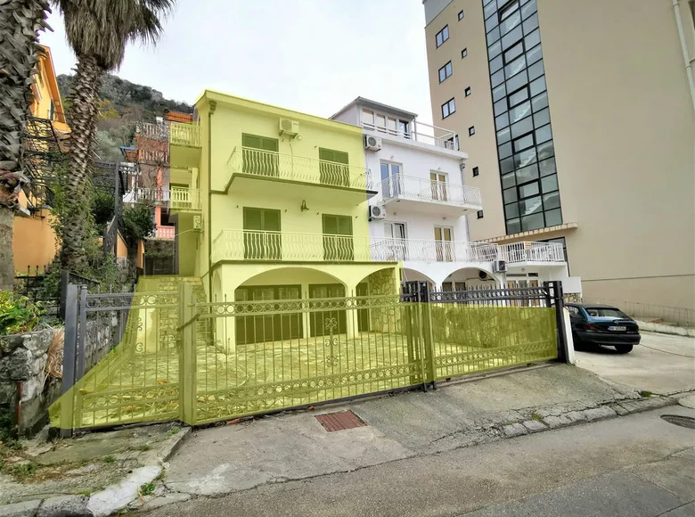 Dom 4 pokoi 165 m² Rafailovici, Czarnogóra