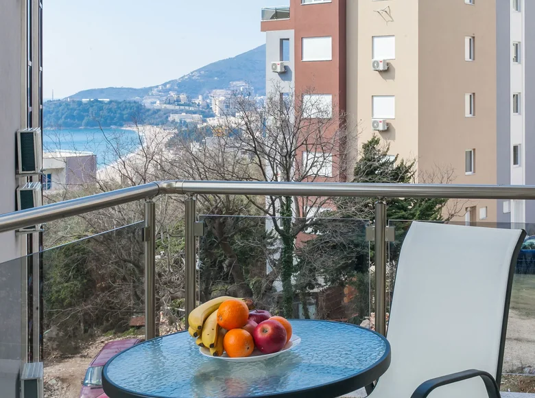 1 bedroom apartment 63 m² Rafailovici, Montenegro