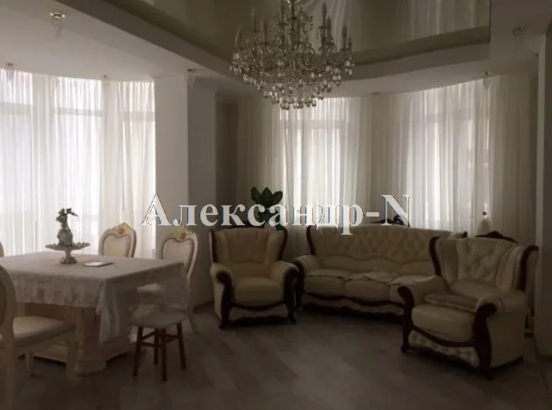 Mieszkanie 3 pokoi 117 m² Odessa, Ukraina