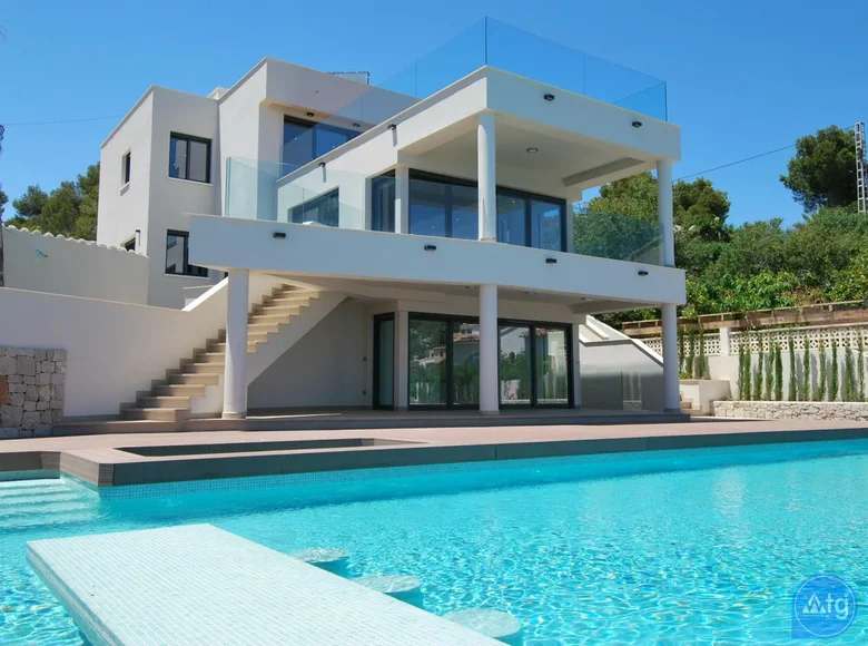 Villa de tres dormitorios 438 m² Benisa, España