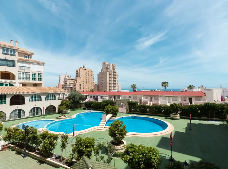 2 bedroom apartment 67 m² Torrevieja, Spain