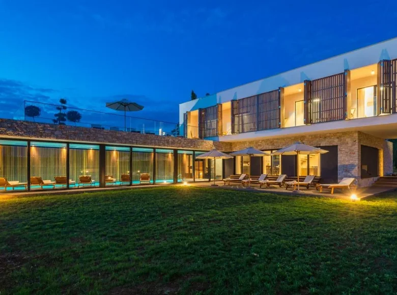 Villa de 4 dormitorios 470 m² Porec, Croacia