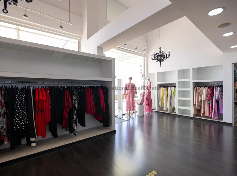 Sklep 130 m² Paralimni, Cypr