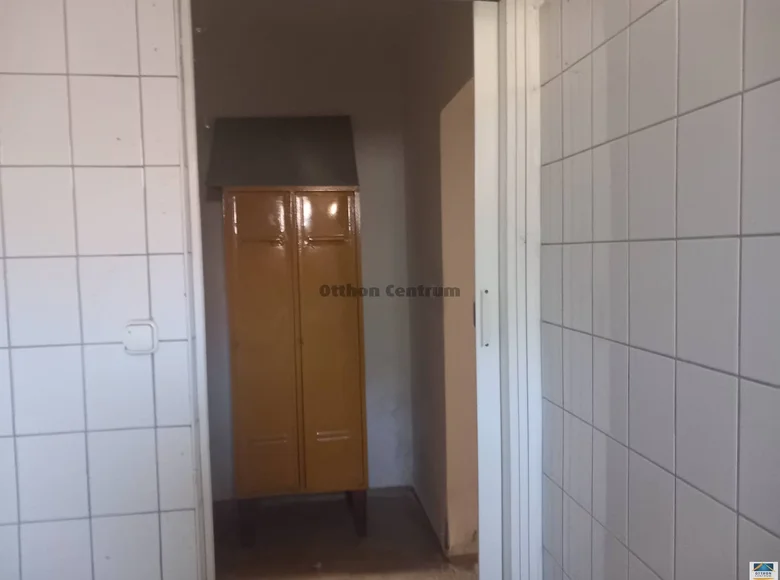 Коммерческое помещение 222 м² Kengyel, Венгрия