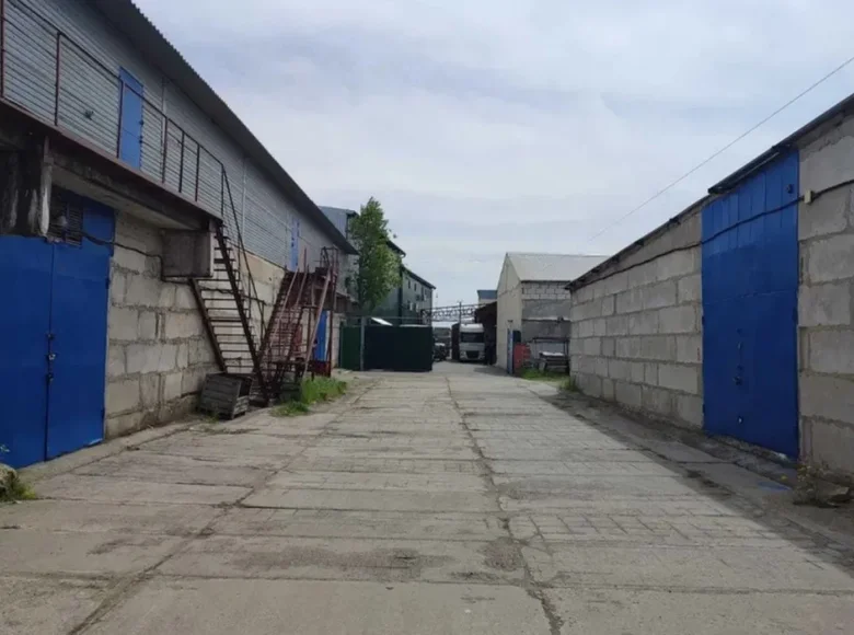 Commercial property 5 674 m² in Avanhard, Ukraine