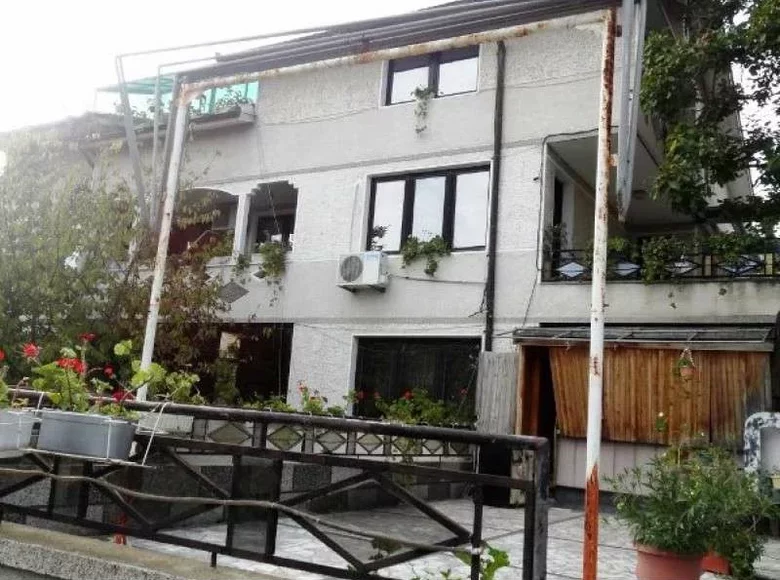Квартира 1 200 м² Варна, Болгария