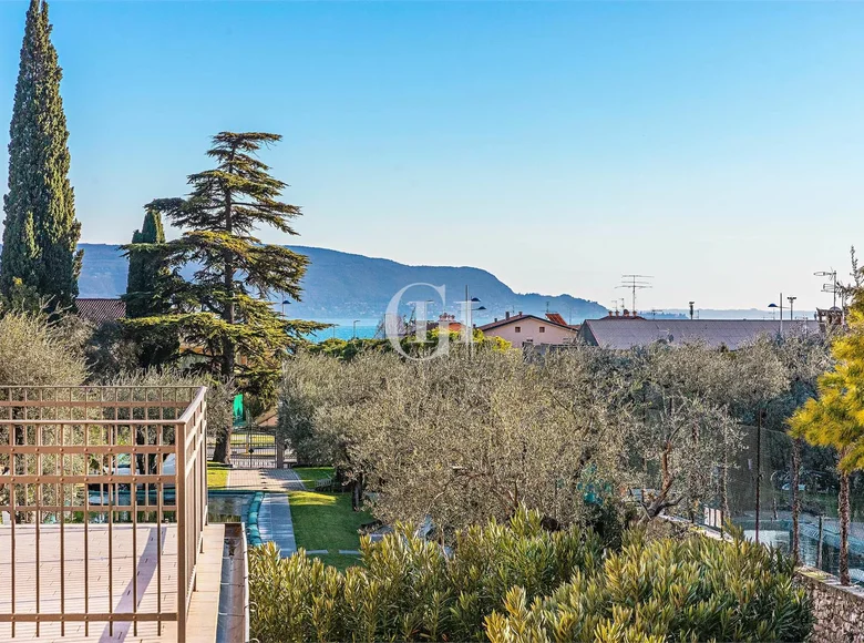 3 bedroom apartment 134 m² Toscolano Maderno, Italy