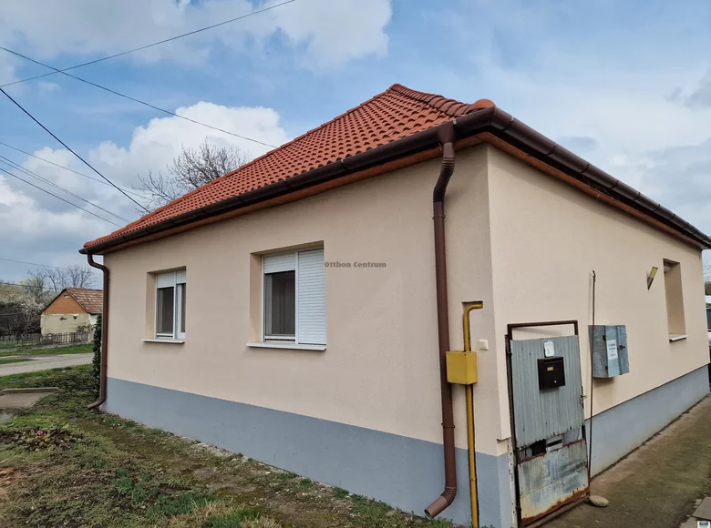 Dom 5 pokojów 130 m² Hatvan, Węgry