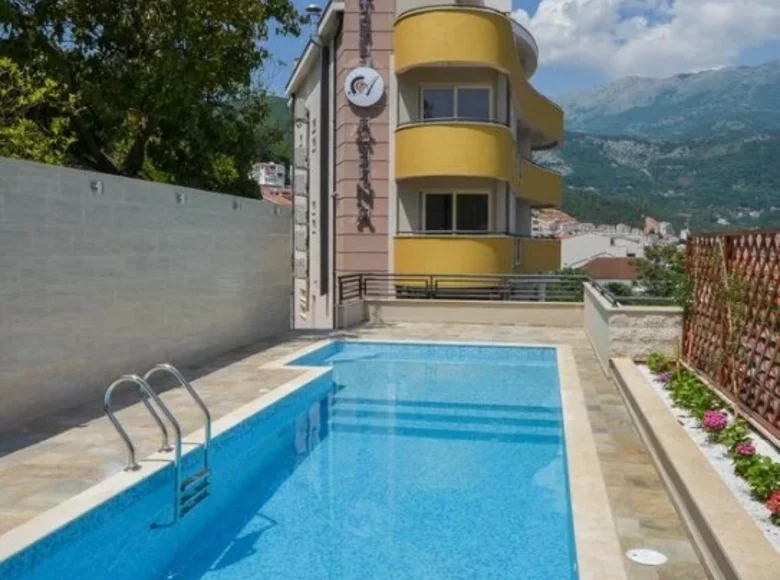 Hôtel 823 m² à Budva, Monténégro
