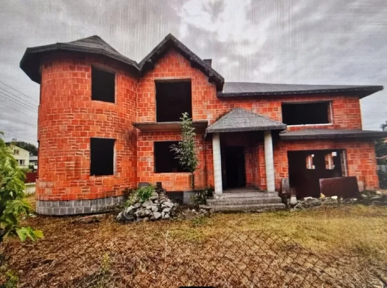 Dom 5 pokojów 251 m² Marki, Polska