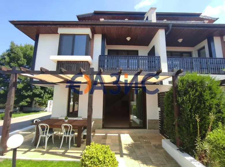 3 bedroom house 144 m² Lozenets, Bulgaria