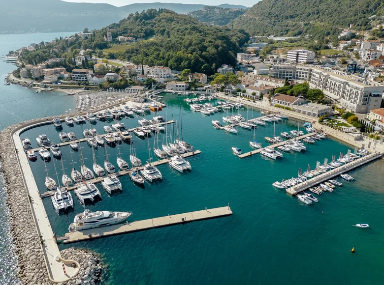Wohnung 2 zimmer 81 m² Herceg Novi, Montenegro