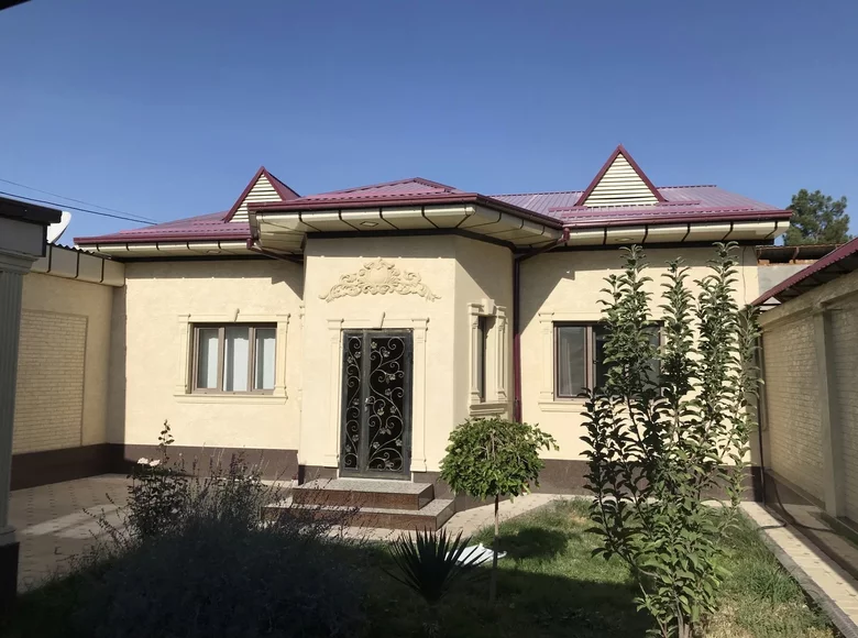 Uy 3 xonalar 337 m² in Shaykhontohur Tumani