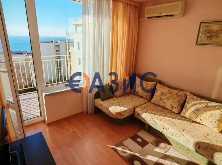 2 bedroom apartment 104 m² Sveti Vlas, Bulgaria