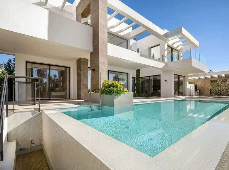 Maison 5 chambres 390 m² Artola, Espagne