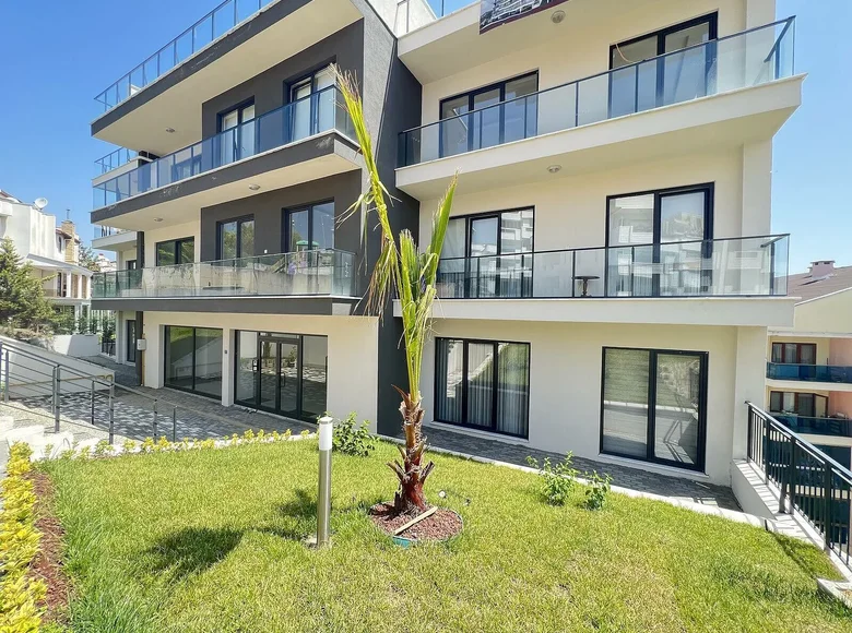 2 bedroom apartment 104 m² Mudanya, Turkey