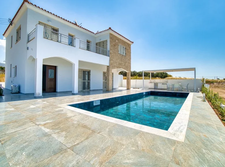 3 bedroom house 180 m² Kissonerga, Cyprus