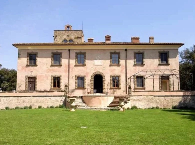Zamek 30 pokojów 7 680 m² Empoli, Włochy