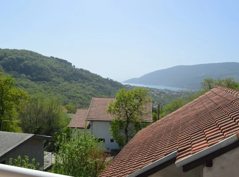 Commercial property 361 m² in Ratisevina-Suscepan-Trebesin, Montenegro