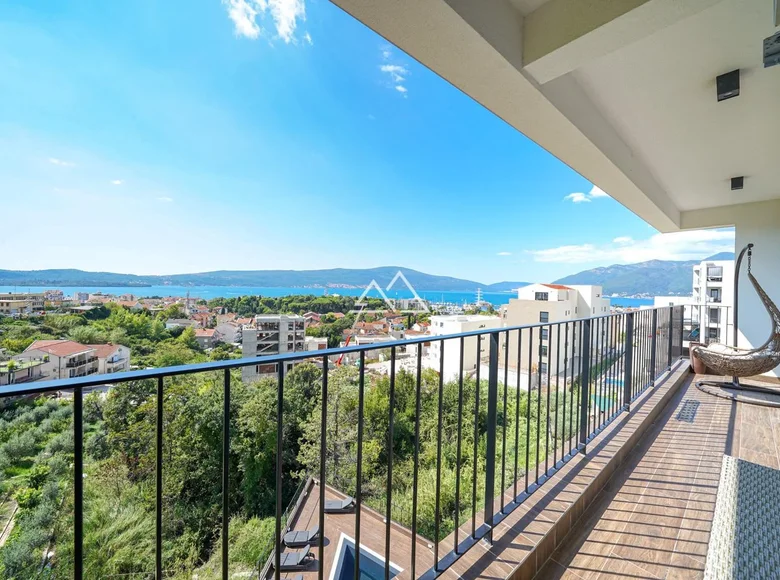 Apartamento 3 habitaciones 66 m² Tivat, Montenegro