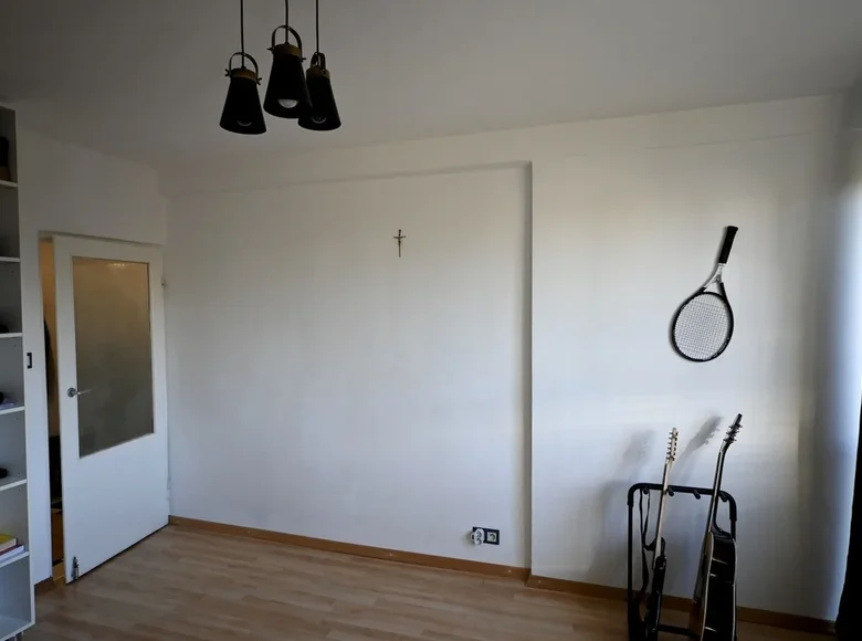 Wohnung 2 zimmer 3 880 m² Warschau, Polen