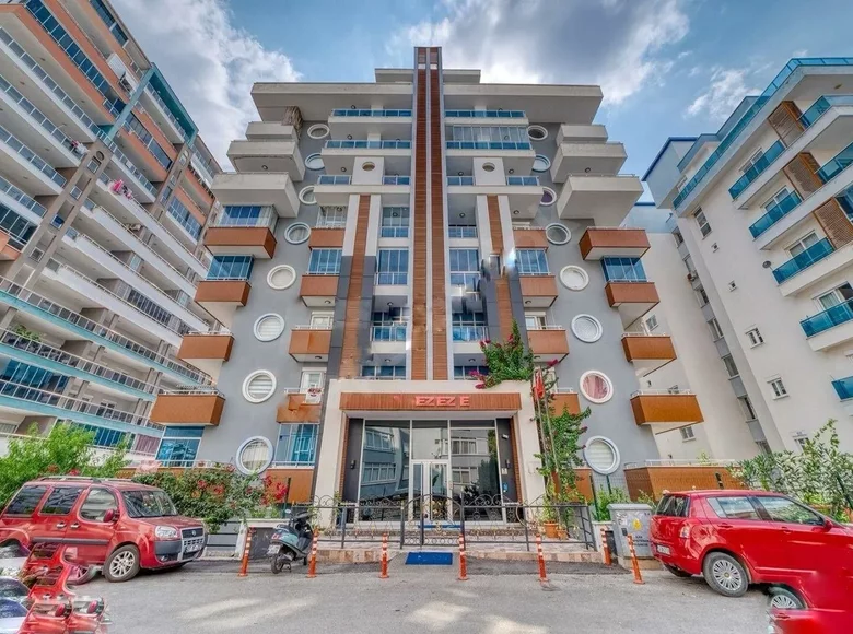 Mieszkanie 2 pokoi 68 m² Alanya, Turcja