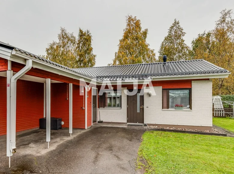 Mieszkanie 3 pokoi 75 m² Raahe, Finlandia