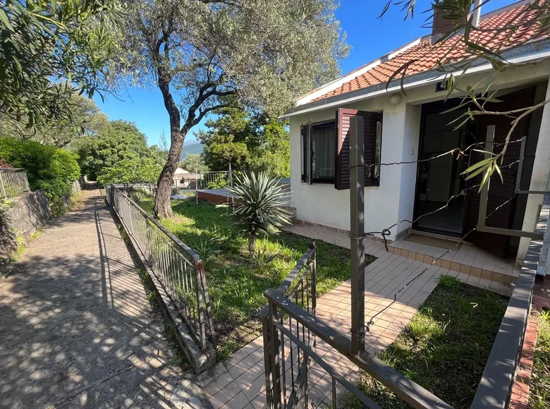 Wohnung 1 Schlafzimmer 64 m² Krasici, Montenegro