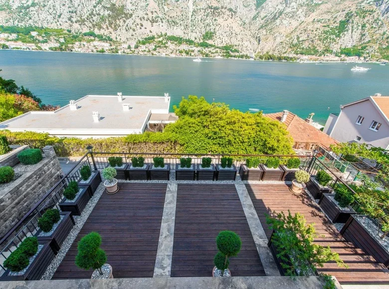 Haus 7 Schlafzimmer 510 m² Kotor, Montenegro