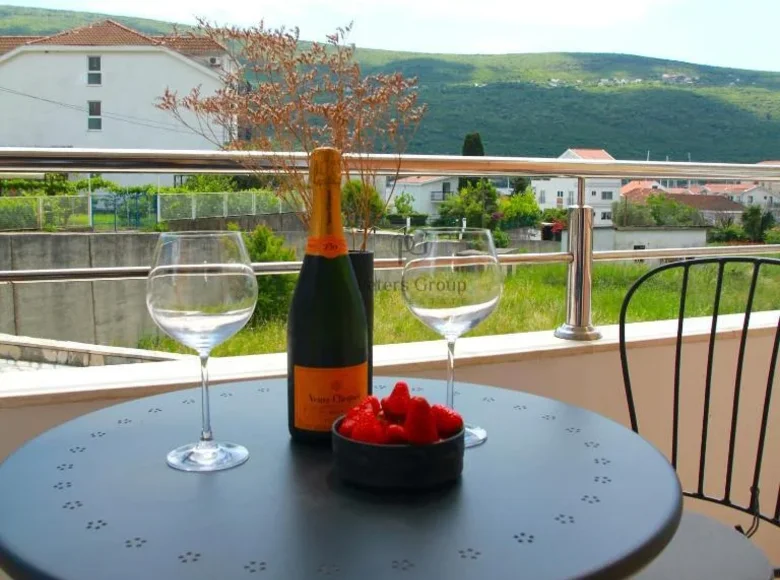 Квартира 3 комнаты 55 м² Дженовичи, Черногория