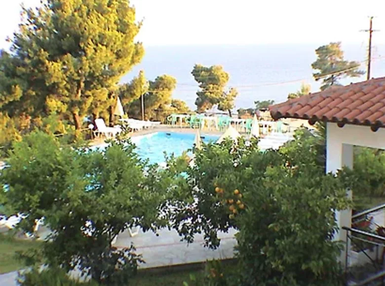 Hotel 2 000 m² Kalandra, Grecja
