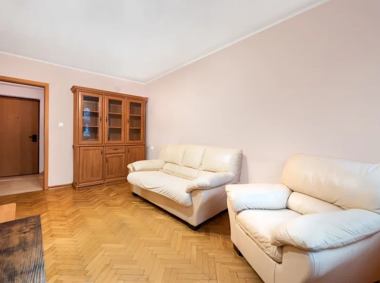 2 room apartment 35 m² Warsaw, Poland