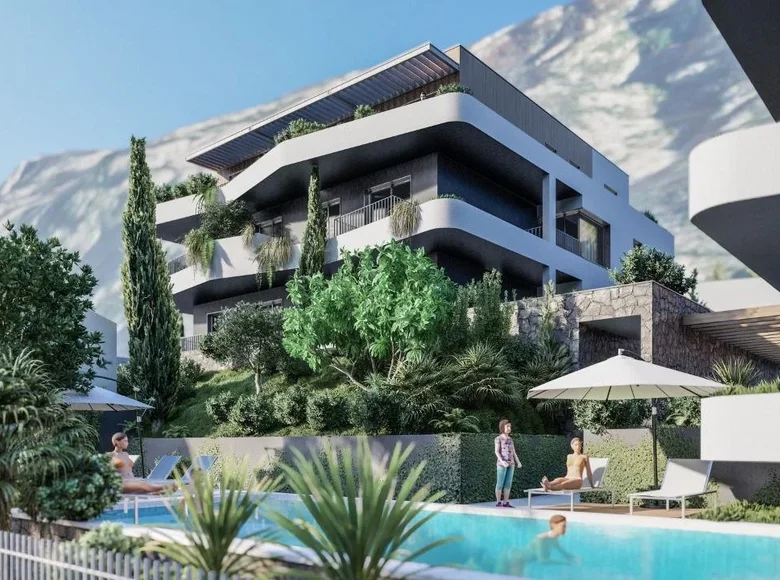 2 bedroom penthouse 202 m² Kotor, Montenegro