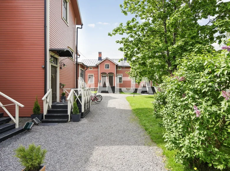 Mieszkanie 2 pokoi 92 m² Vaasa sub region, Finlandia