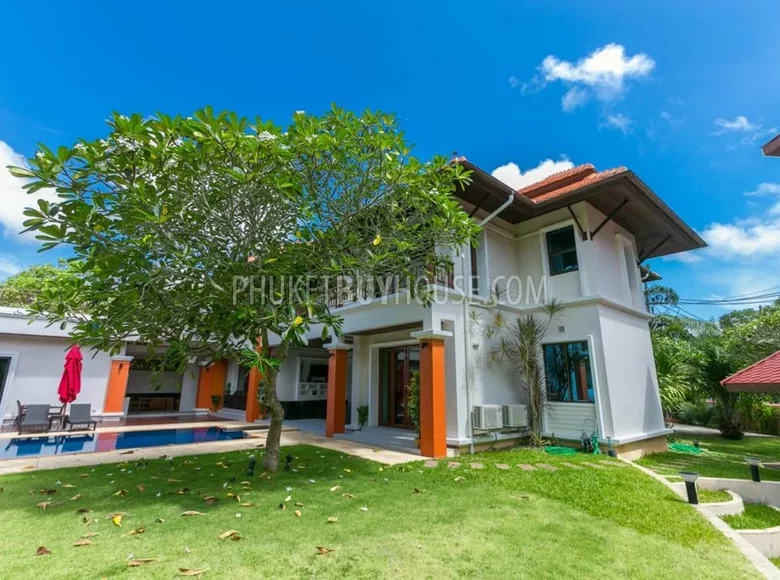 Villa 9 Schlafzimmer 1 500 m² Phuket, Thailand