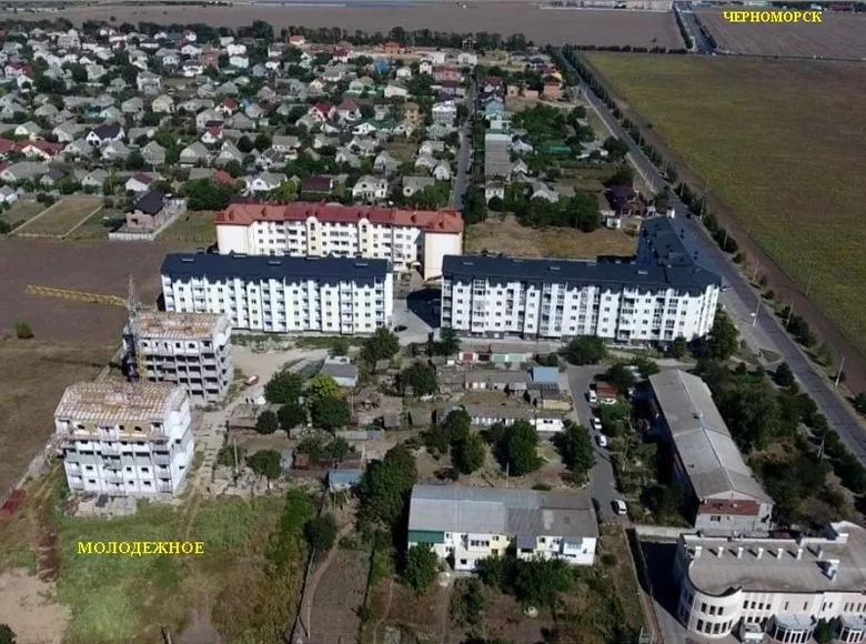 Commercial property 256 m² in Molodizhne, Ukraine