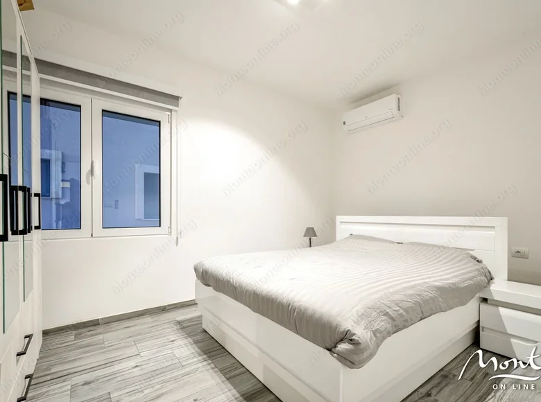 Mieszkanie 2 pokoi 55 m² Tivat, Czarnogóra