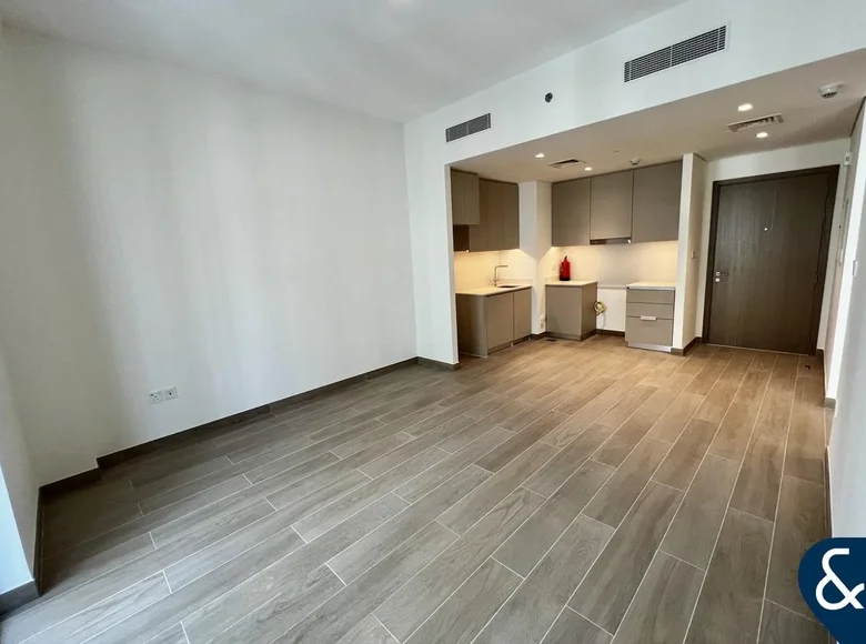Apartamento 1 habitación 667 m² Dubái, Emiratos Árabes Unidos