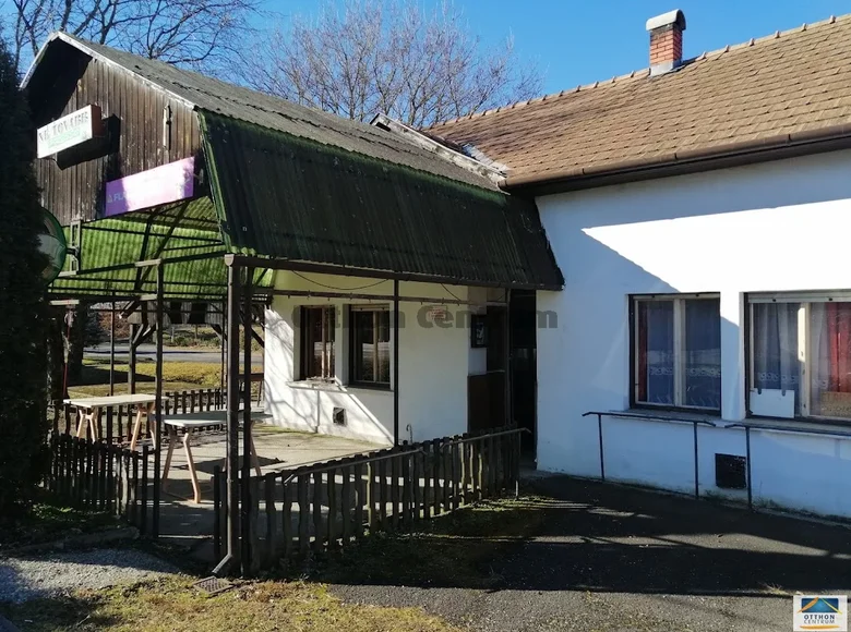 Commercial property 105 m² in Zalabaksa, Hungary