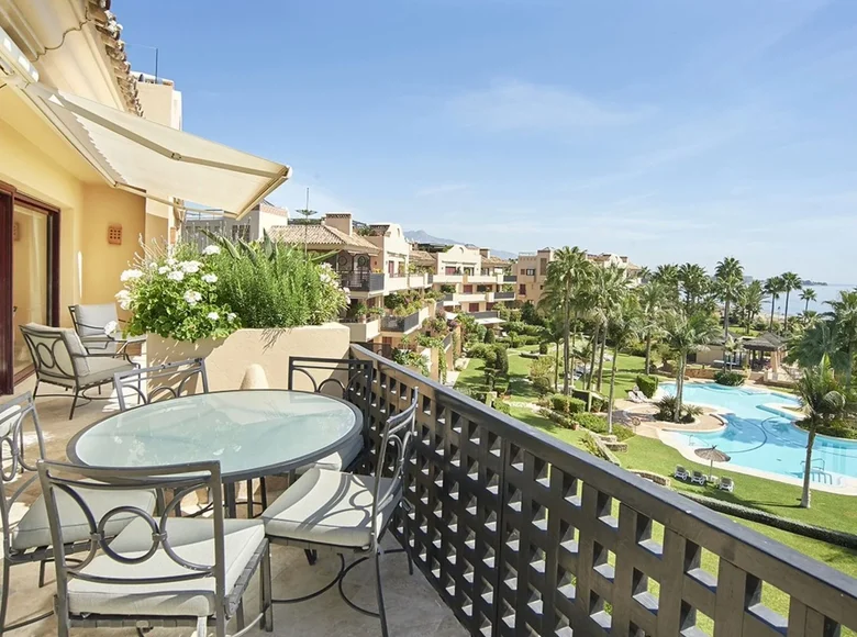 Appartement 3 chambres 241 m² Estepona, Espagne