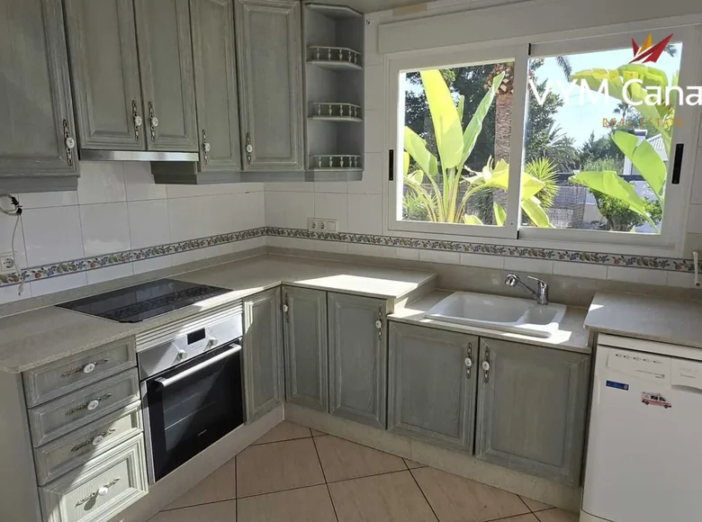3 bedroom villa 250 m² in lAlfas del Pi, Spain