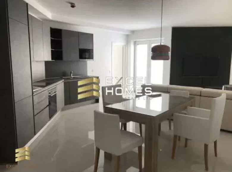 Penthouse z 2 sypialniami  w Gzira, Malta