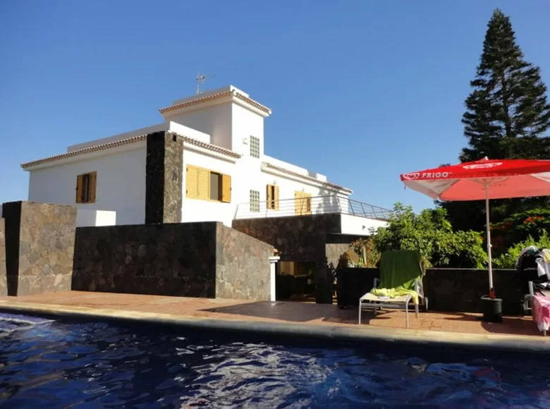 5 bedroom villa 300 m² Santa Cruz de Tenerife, Spain