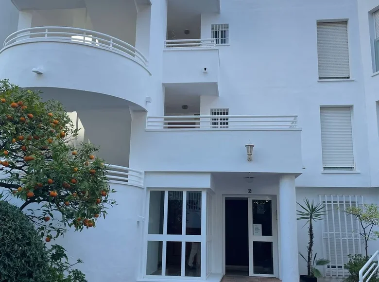2 bedroom apartment 209 m² Malaga, Spain