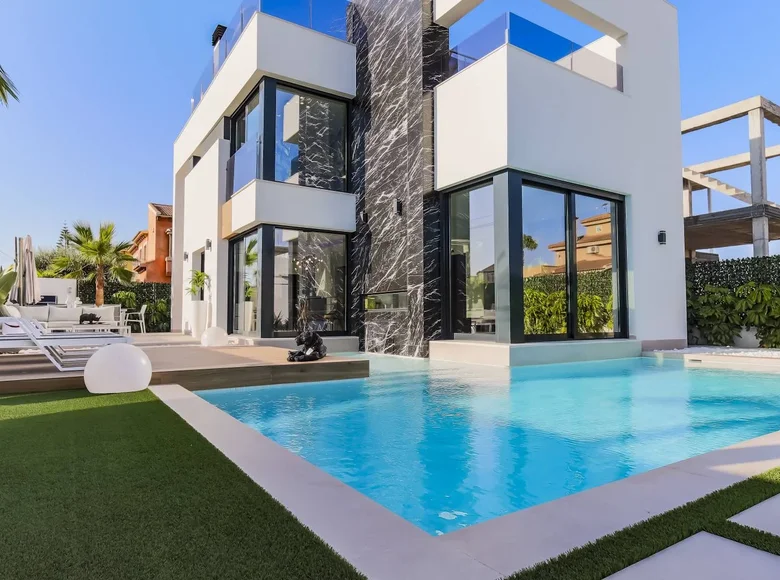 Villa de tres dormitorios 200 m² Izhevsk, Rusia