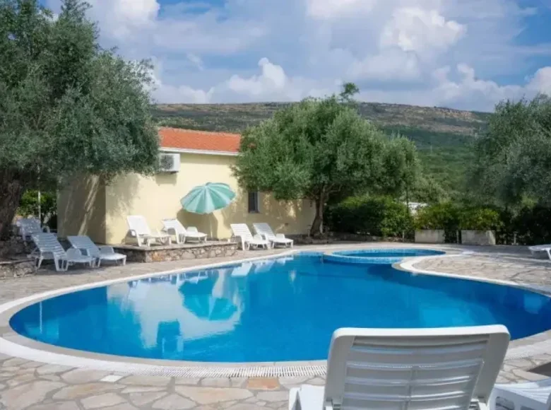 5 bedroom villa 230 m² Montenegro, Montenegro